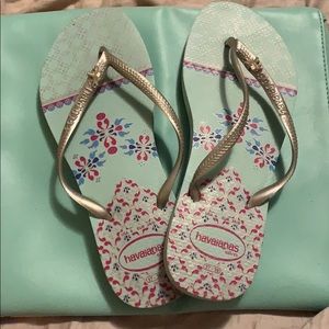 ‼️PRICE CUT Havaiana’s silver elephant worn once